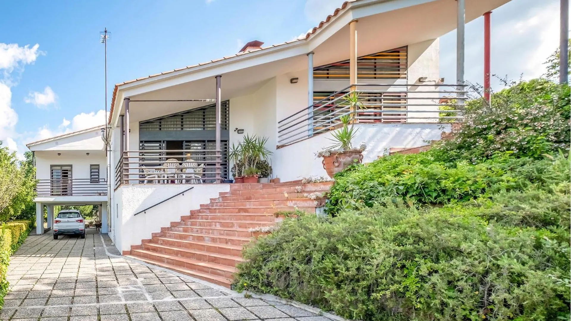 Gorgeous Home In Can Carbonell With Swimming Pool Santa Ceclina Holiday home