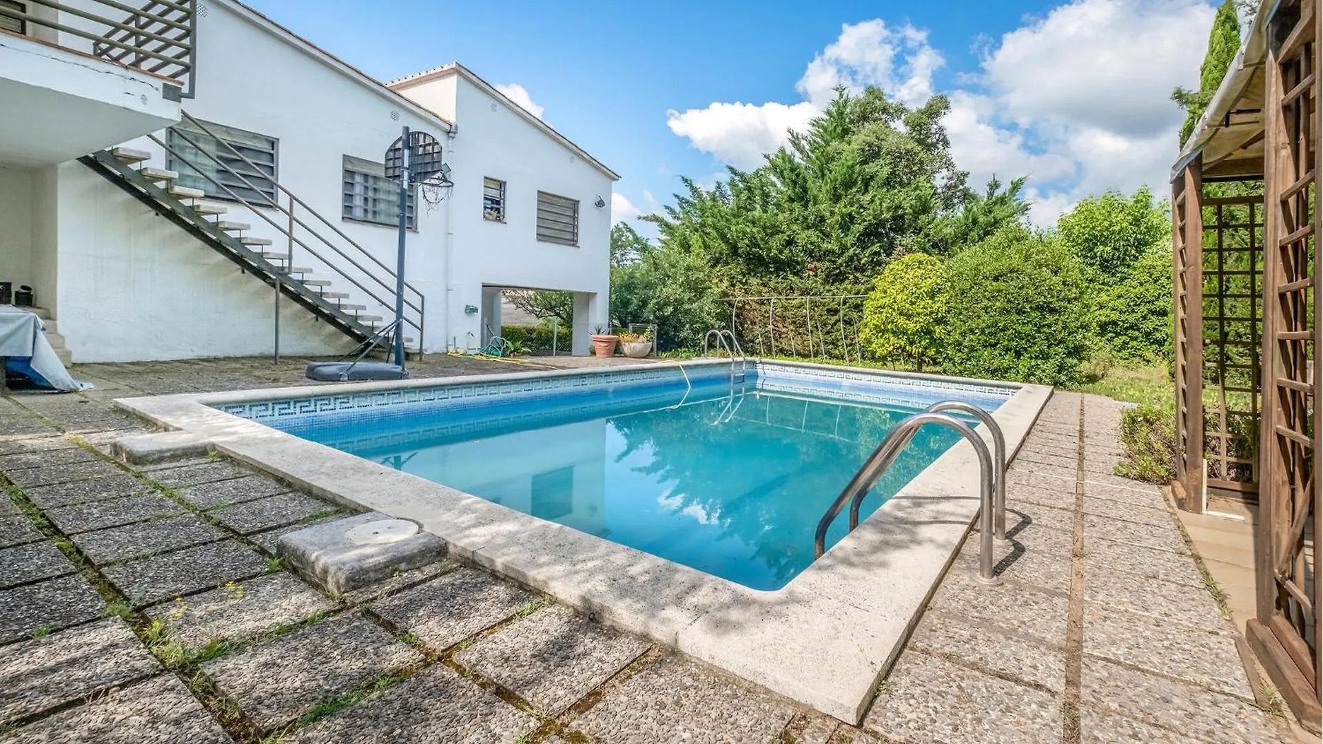 Gorgeous Home In Can Carbonell With Swimming Pool Santa Ceclina